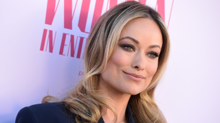 The Only Person Who Still Loves Low-Rise Jeans Is Olivia Wilde